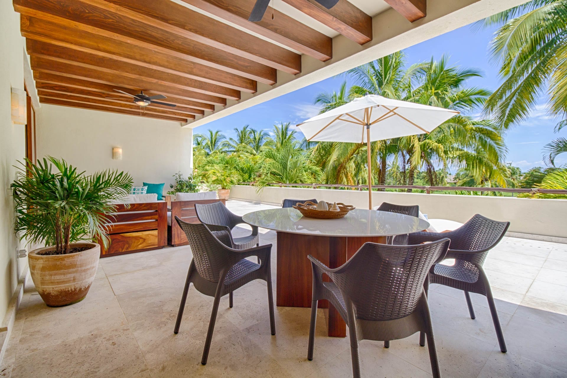Condo Bahía — space 24