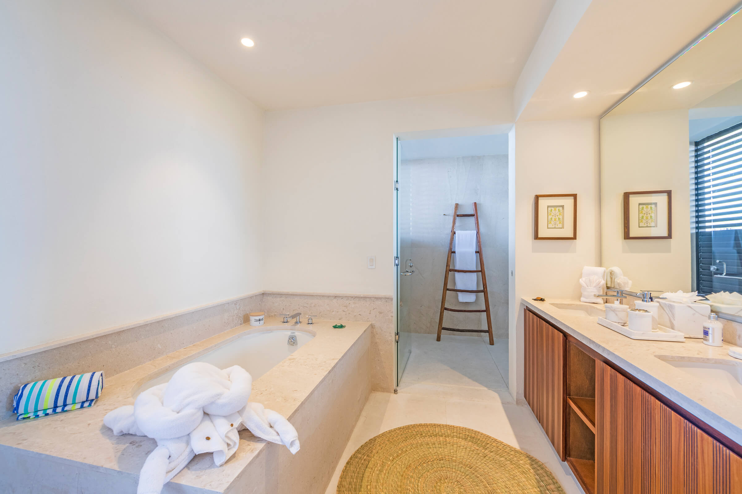 Condo Carey — space 20