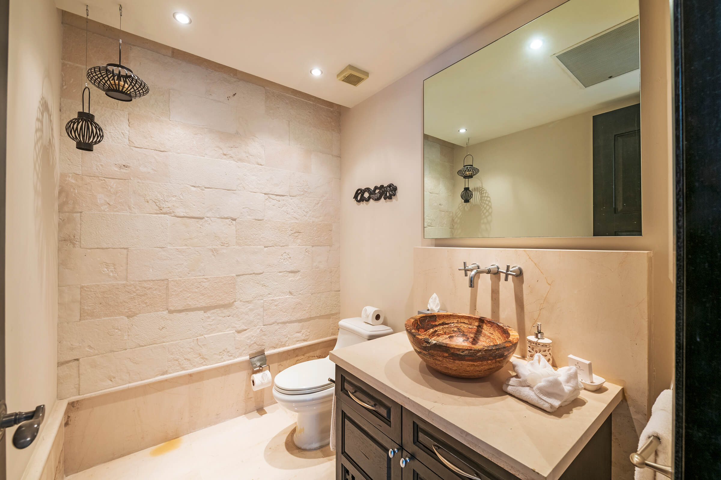 Condo Jazmin — space 13