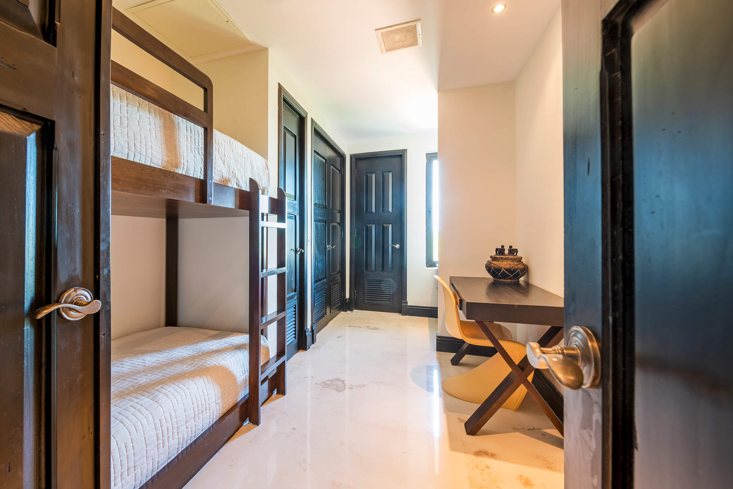 Condo Jazmin — space 32