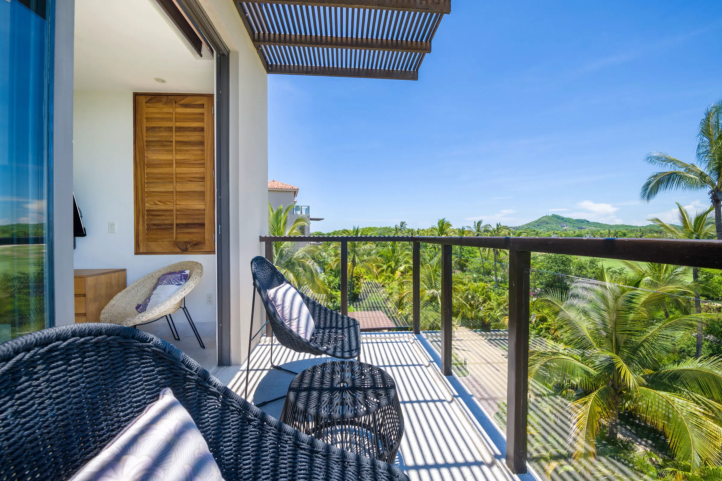 Condo La Joya – 3-Bedroom Residence in Las Marietas, Punta Mita — master bedroom suite — luxury condo in Punta Mita