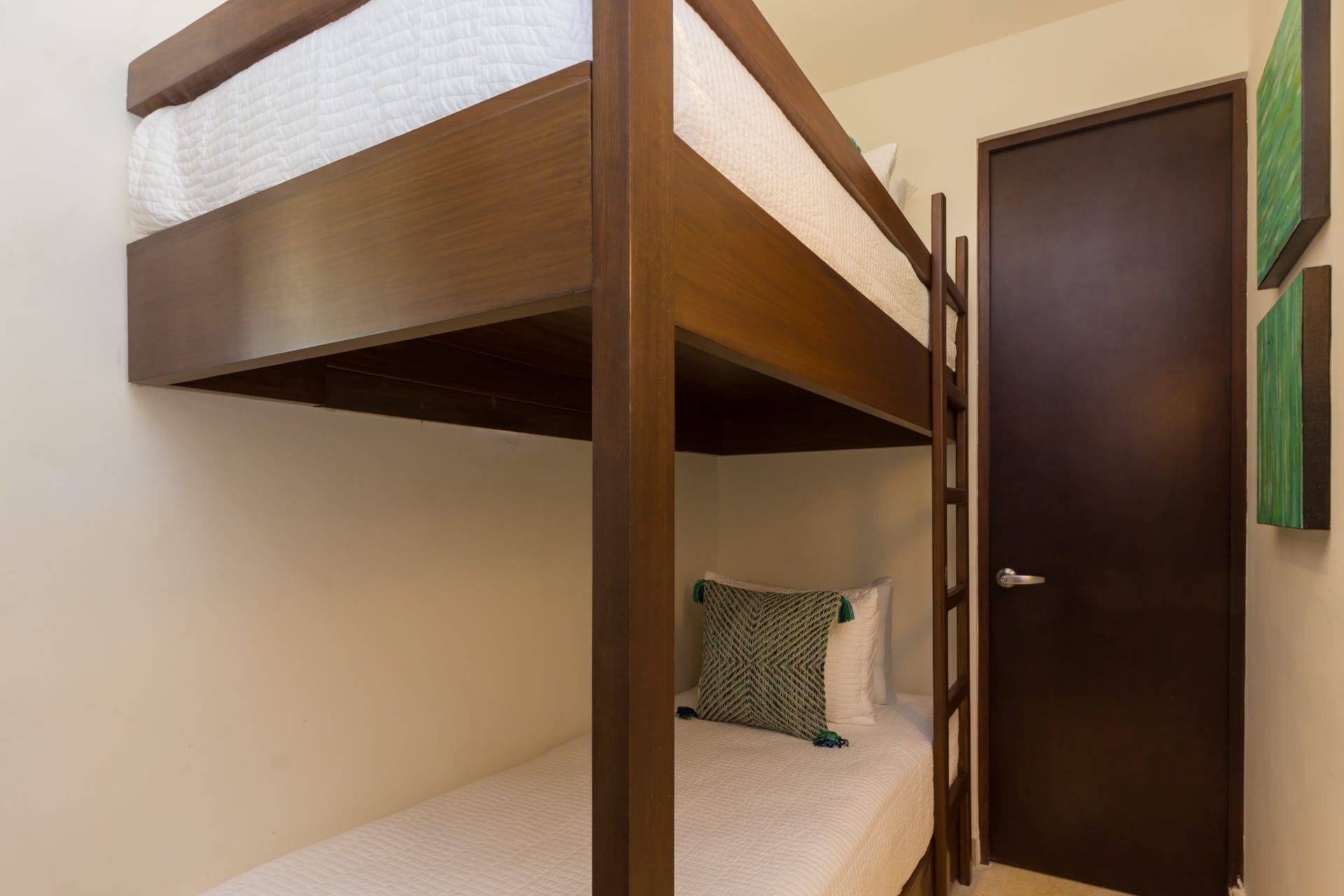 Condo Los Arboles — space 27
