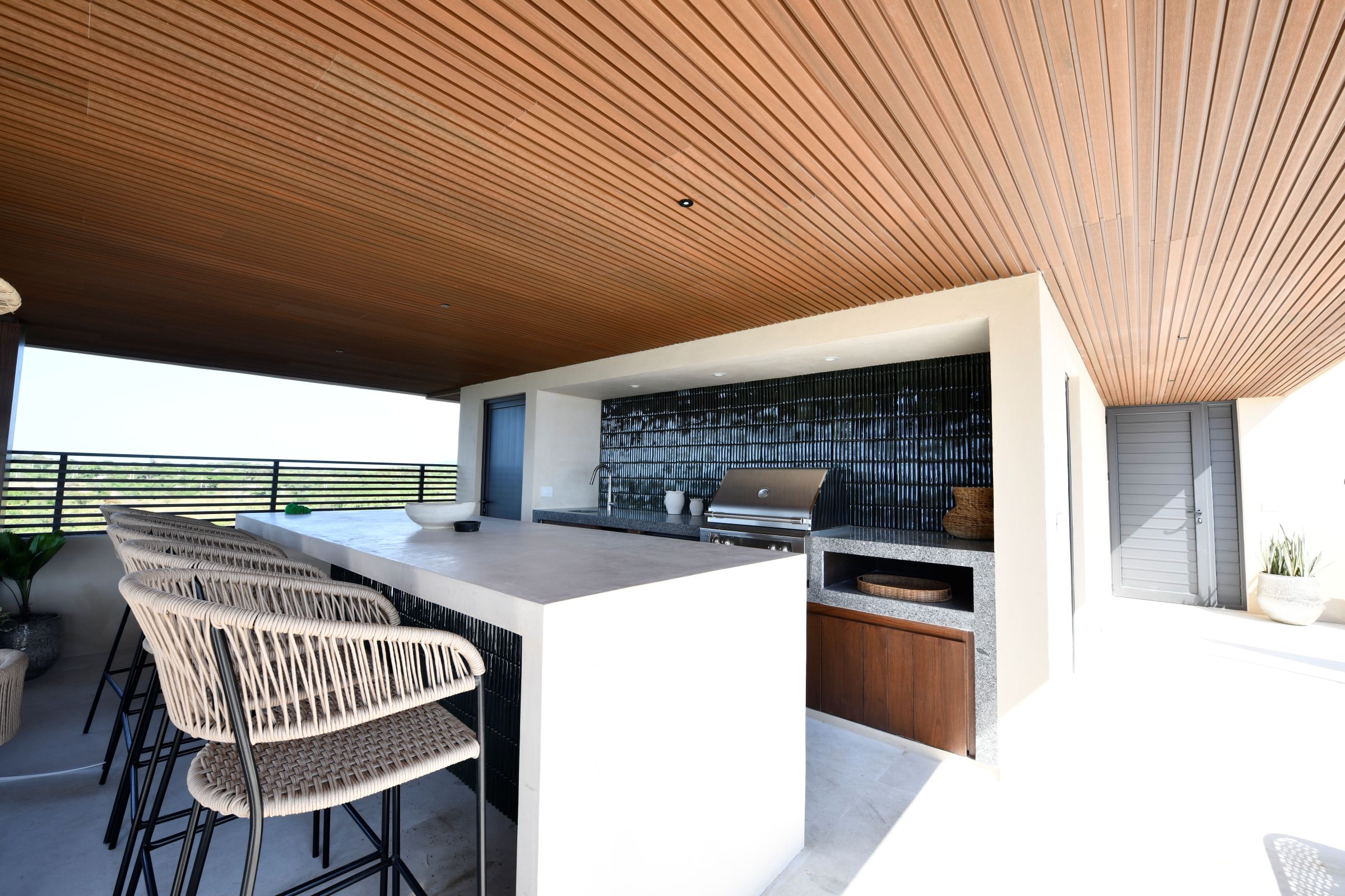 Rooftop Oasis — space 16