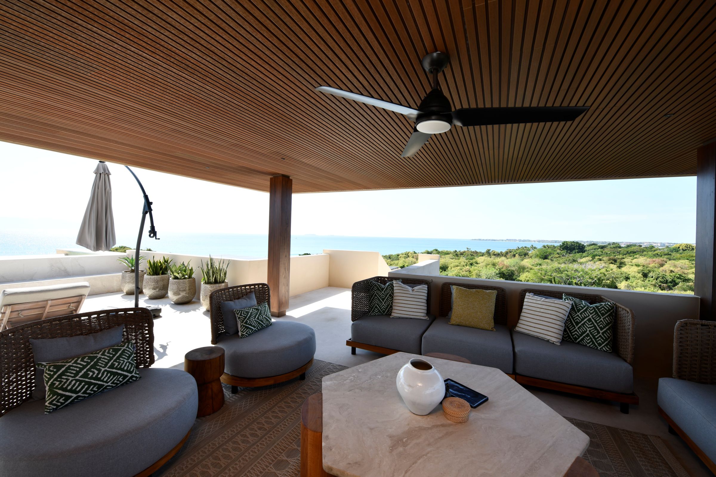 Rooftop Oasis — space 17