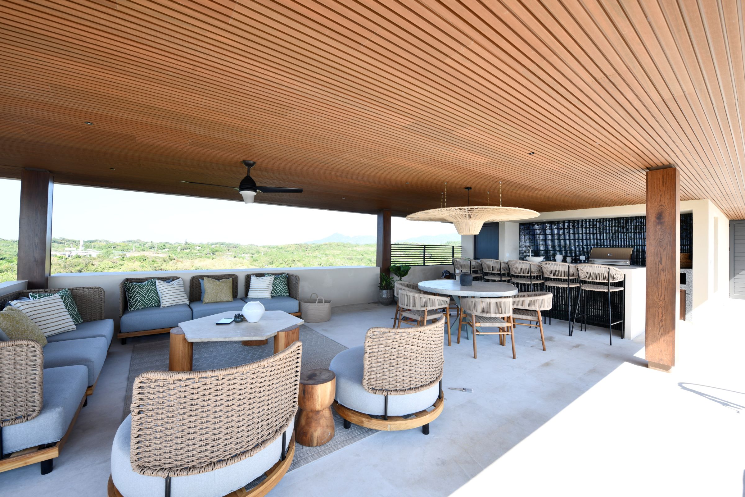 Rooftop Oasis — space 30