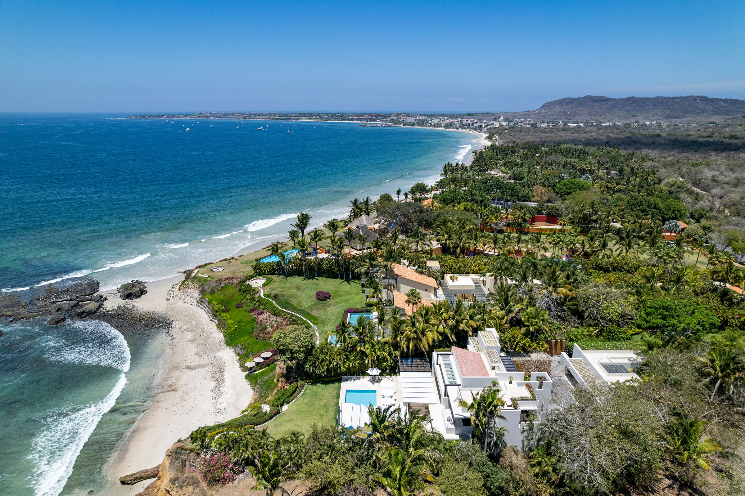 Villa Luna Mar – 6-Bedroom Oceanfront Villa in Ranchos Estates, Punta Mita — space 11