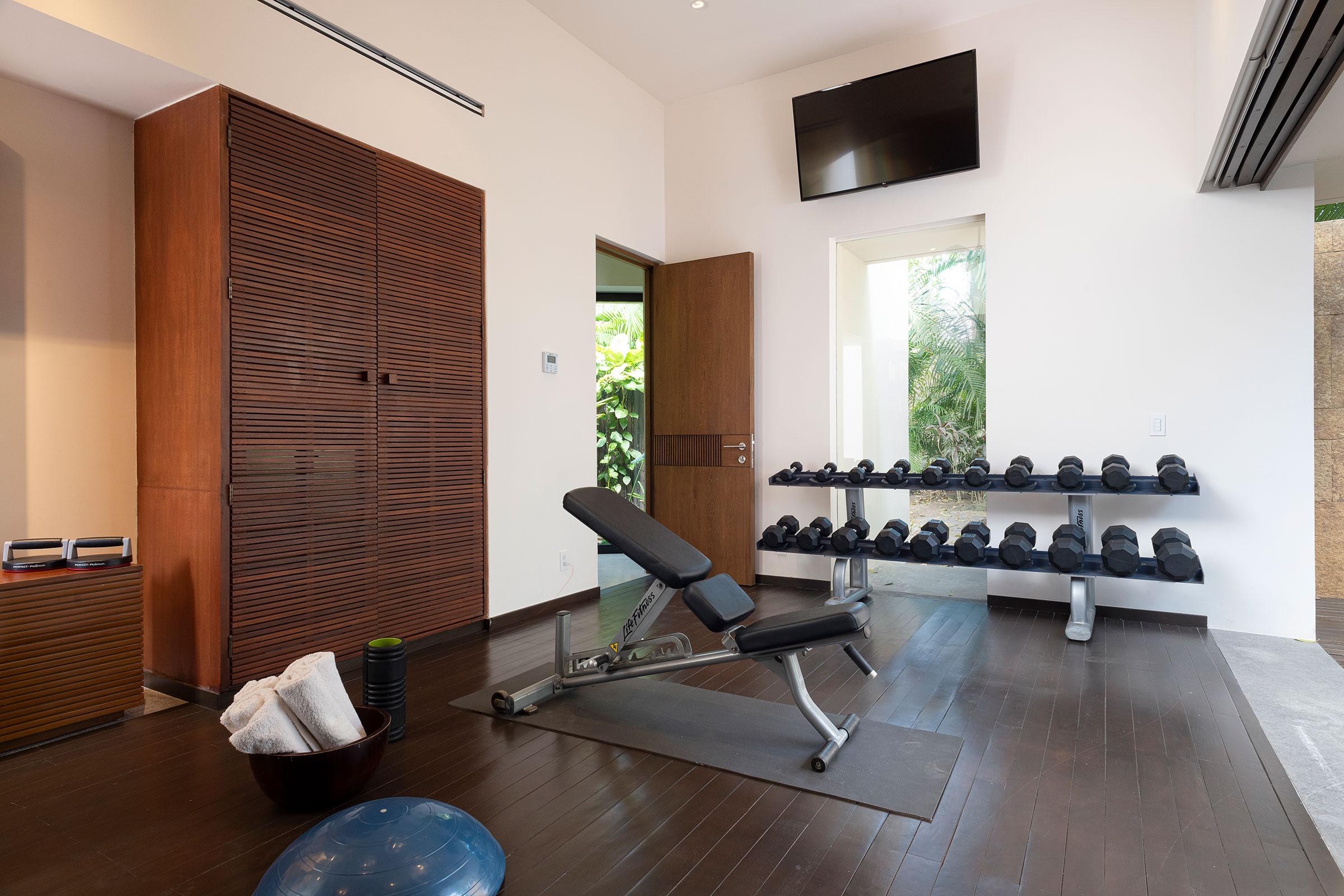 Villa%20Luna%20Mar%20Estate%20Buho%20Punta%20Mita%20(2)