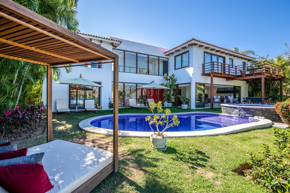 Villa Serenata – 4-Bedroom Golf-View Villa in La Serenata, Punta Mita — space 42
