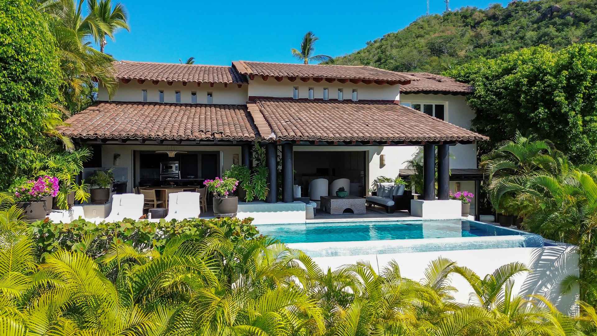 Villa Presidential – 4-Bedroom Ocean-View Villa Inside Four Seasons Punta Mita — space 44